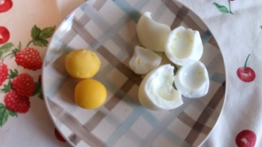 Divide the boiled eggs into yolks and whites