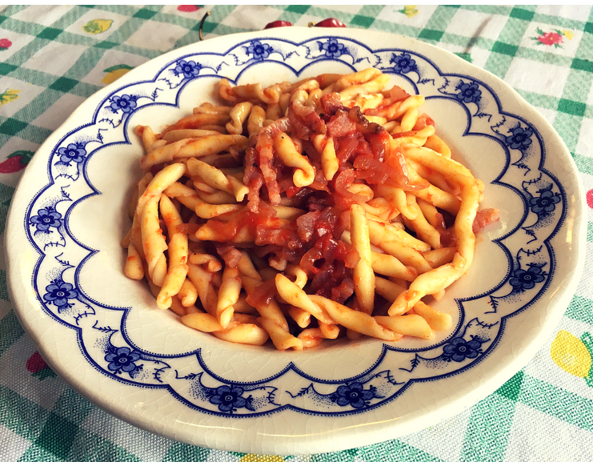 taste_with_gusto_strozzapreti_shallot_dish_ready_1200