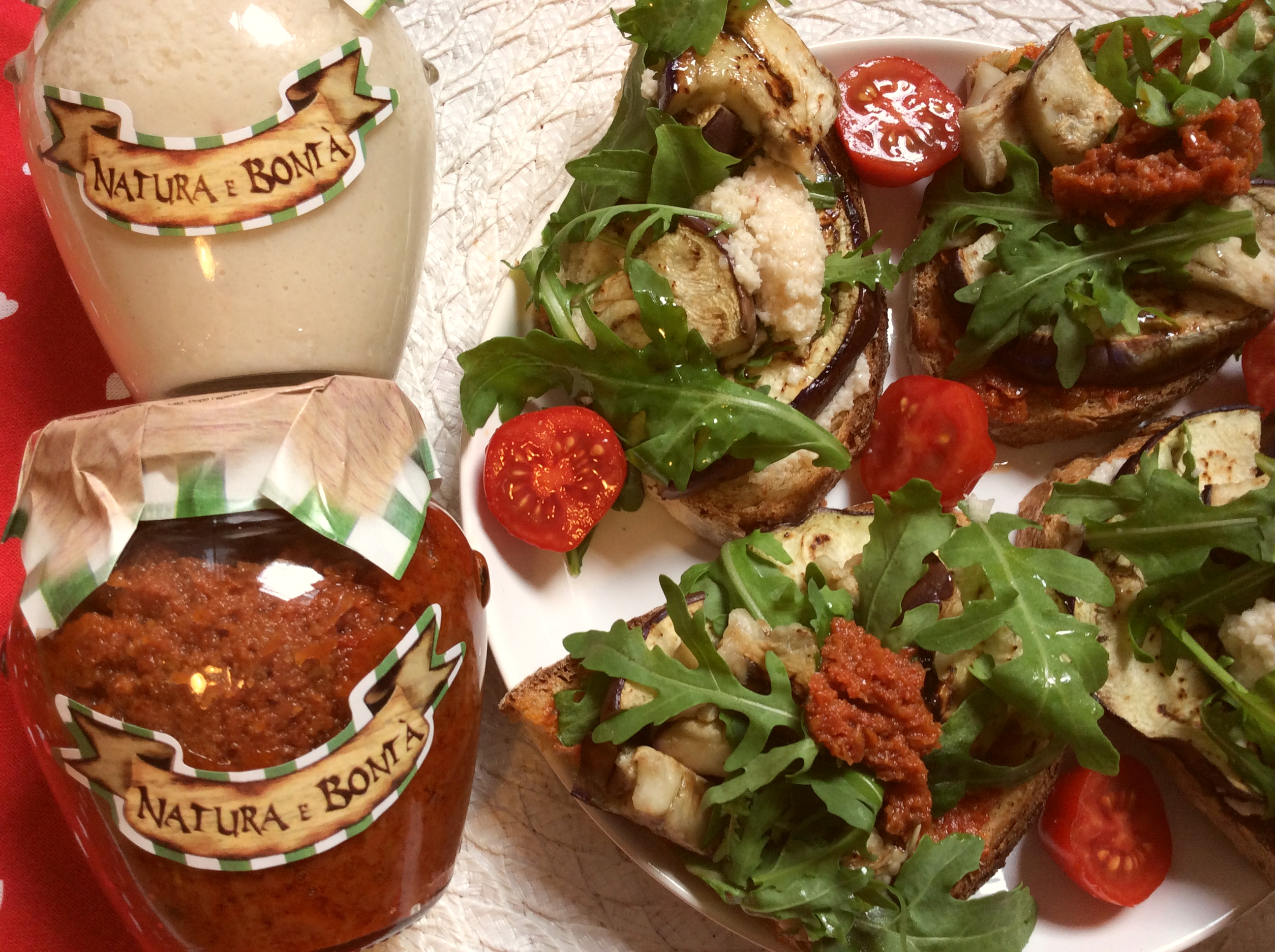 bf_7_TWG_bruschetta_grilled_aubergines_rocket_garlicandsundriedtomatoespate