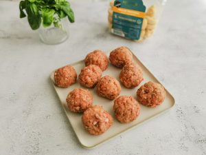 meatballs in tomato sauce